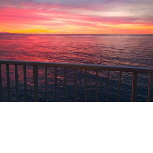 Espectacular Piso con VISTAS al mar y al atardecer
