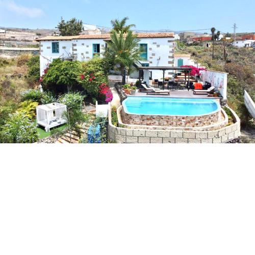 Espectacular villa con piscina infinity, BBQ y Wifi en San Miguel de Abona, Tenerife Sur