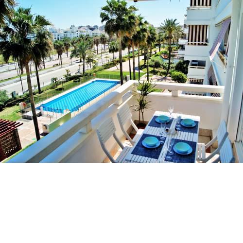 Espuma de Mar Apartment. Pool and Parking.TORREMOLINOS