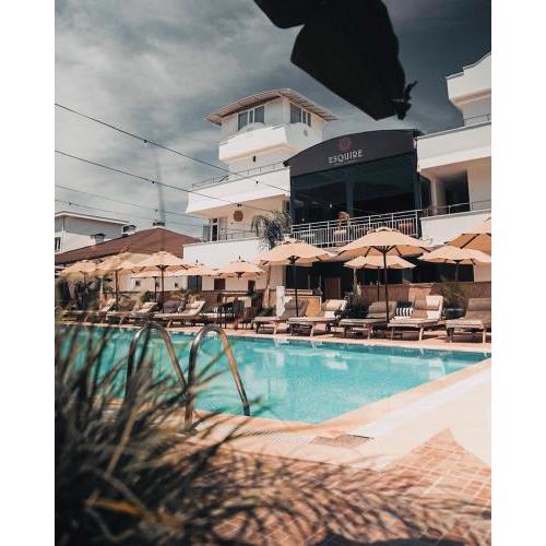 ESQUIRE HOTELS and LOUNGES