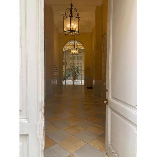 ESSE APARTAMENTOS PLAZA NUEVA