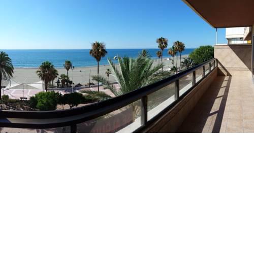 Estepona, apartamento en primera linea de playa