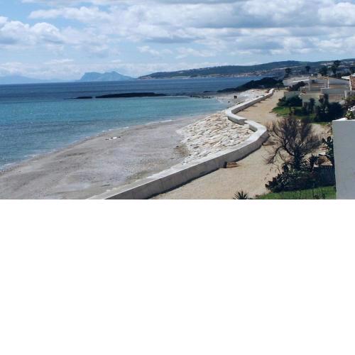Estepona Frontline Beach Homely 3 bedrooms duplex with amazing views