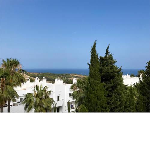 Estepona Golf Apartment with Seaview