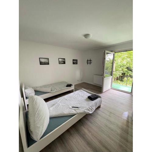estrella LIVING ROOMS 87 London