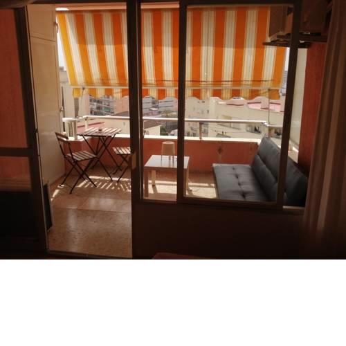 Estudio con terraza, vistas al mar