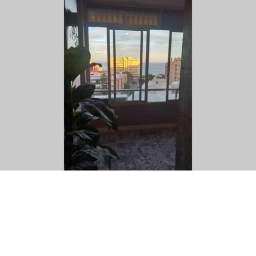 Estudio en Torremolinos centro con vistas al mar