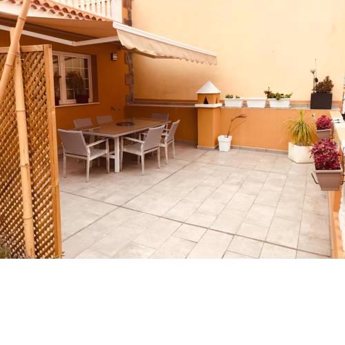 Estudio nuevo con baño, cocina y gran terraza