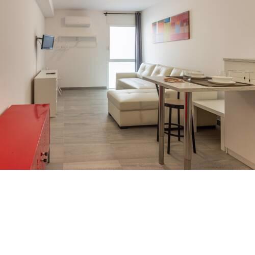Estudio nuevo en el centro de Banyoles