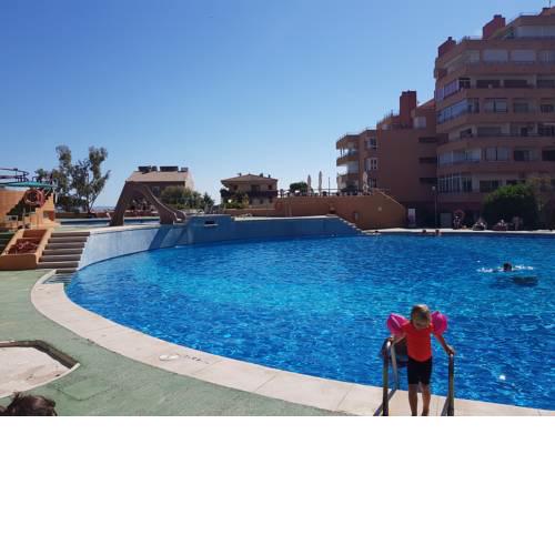 ESTUDIO ROSE'N POOL