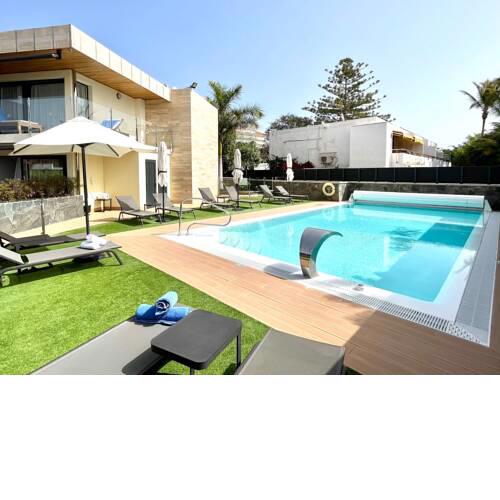 Estupendo apartamento con piscina y acceso en Playa San Agustin