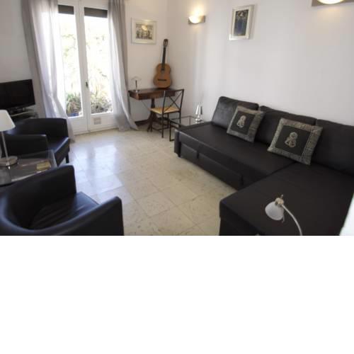 EWAN large 2 bed apartment