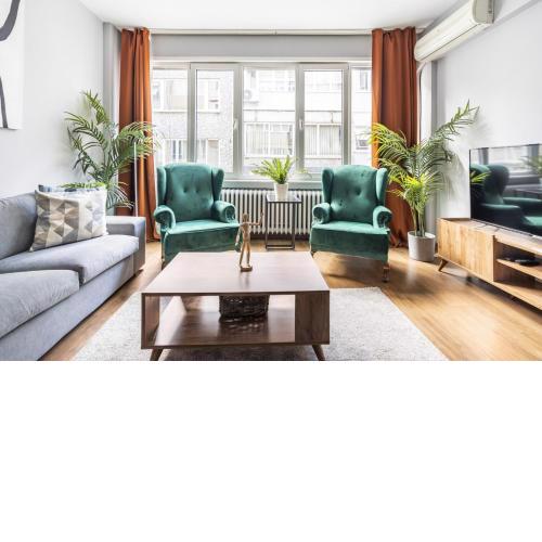 Exceptional Flat with Balcony in Sisli
