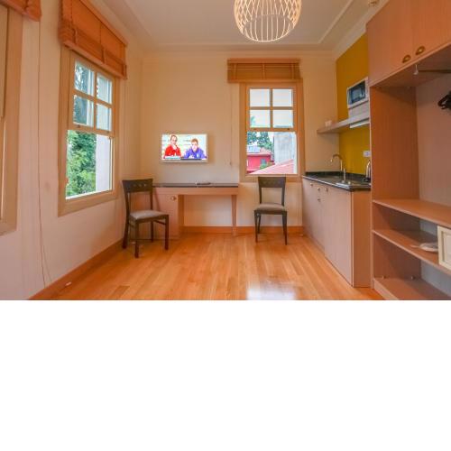 Exceptional Studio Flat with Swimming Pool near Hadrian's Gate