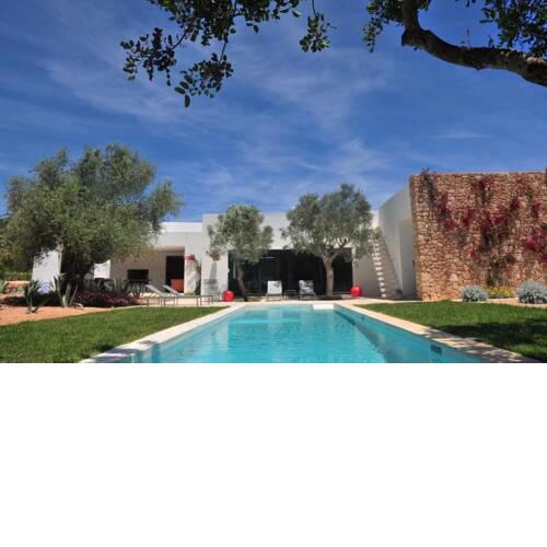 Exclusive 4 Bedroom Villa with Private Pool, Ibiza Villa 1082