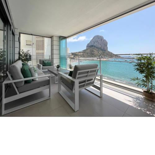 Exclusive Apartment on the First Line, Calpe