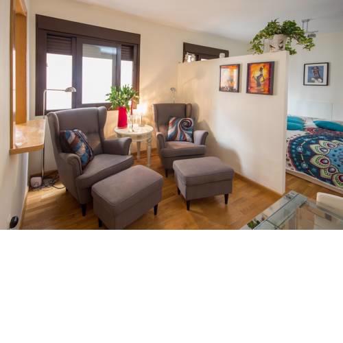 Exclusive Beach Area Studio, w/ parking