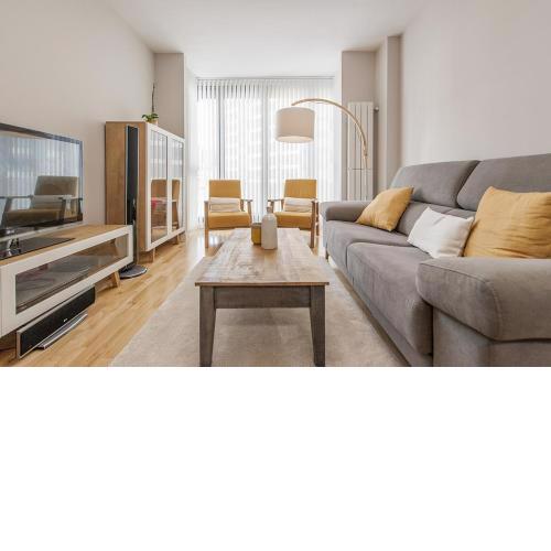 EXCLUSIVE BUILDING SWIMMING POOL - MADRID RIO CITY CENTER