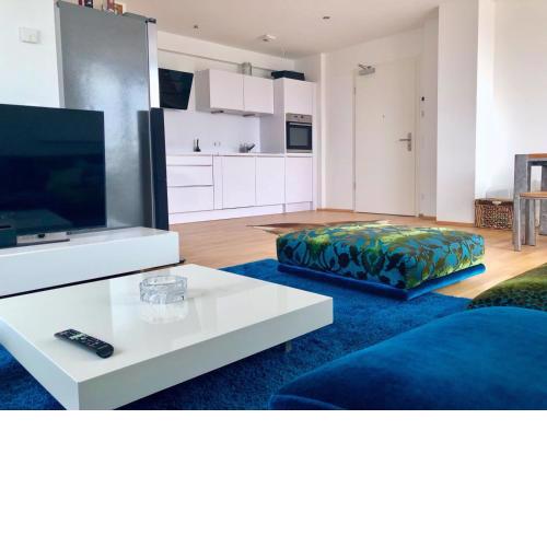 Exclusive Penthouse with rooftop in the City