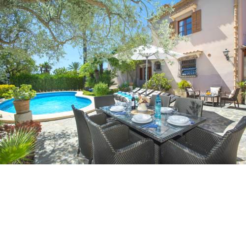 Exclusive Villa Suavet Petit with a Stunning Pool
