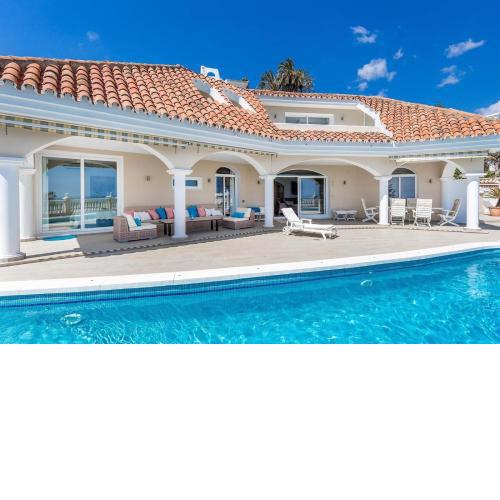 Exclusive villa with stunning view