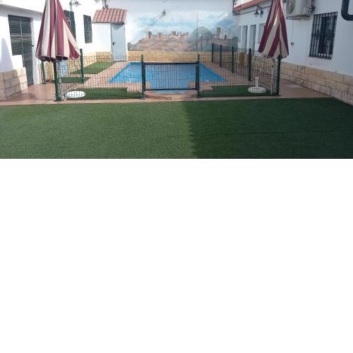 Exclusivo chalet con piscina en el entorno oromana