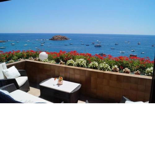 Exclusivo dúplex en primera línea en Tossa de Mar