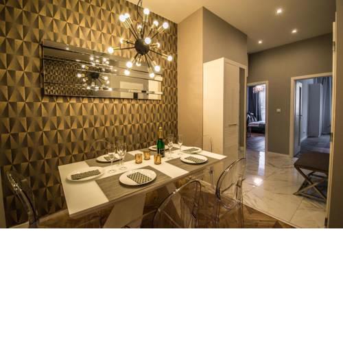 Executive Bright Apt. by Ruterra