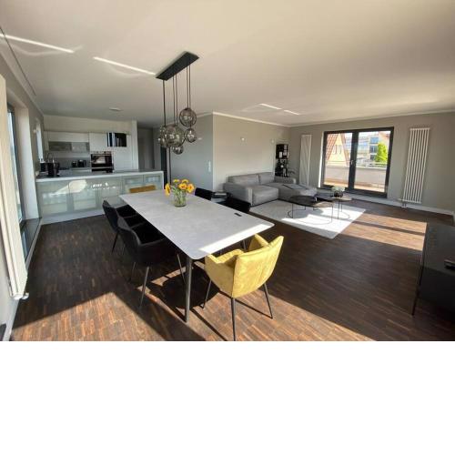 Exklusive Penthouse-Wohnung im Herzen Rostocks