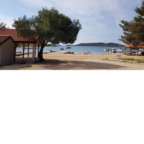Exklusives Mobilhome am Meer in Drage, Kroatien