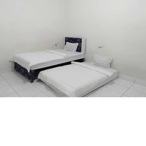EXPRESS O 91436 Mess Sadam