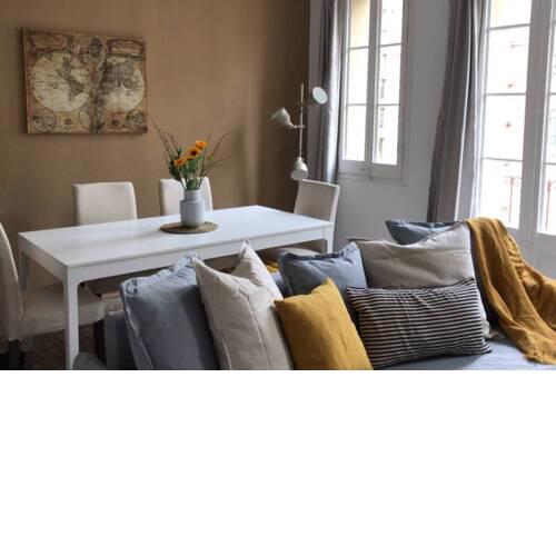 Exquisite designed historic flat with sunny rooftop