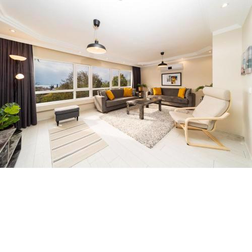 Exquisite Flat Near Hadrian's Gate