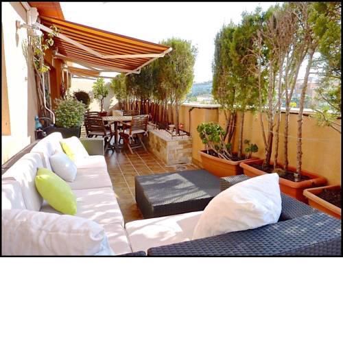 Exquisite pent-house with Panoramic Terrace