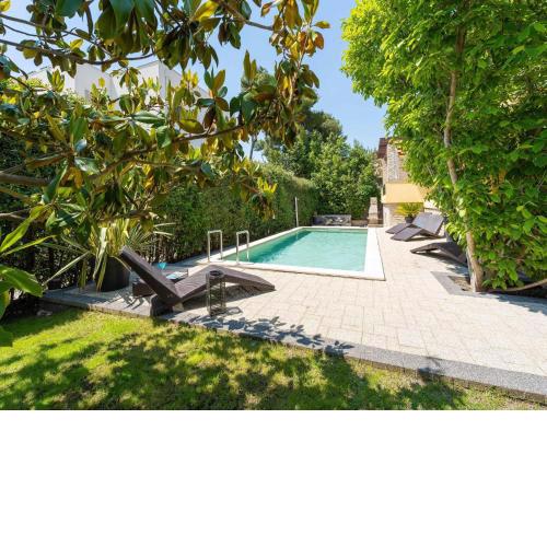 Exquisite Villa with Private Pool in Zadar
