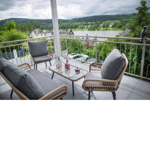EXTRAORDINARY RIVER APT AMAZING VIEW TERRACE
