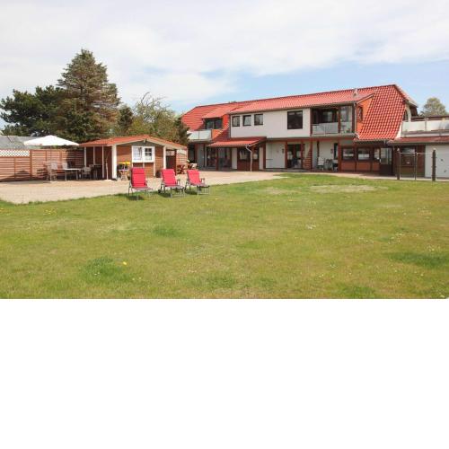 F-1011 Haus Lobbe 29a FeWo 03 Terrasse, Gartennutzung