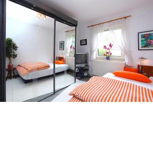 Fair Direct Private Apartment (6084)