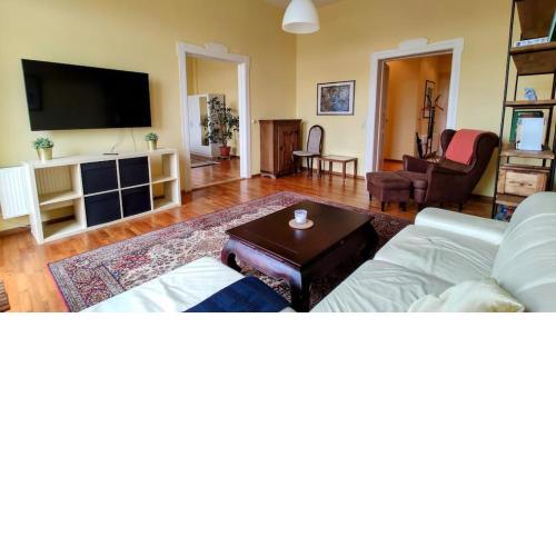 Familien 120m^2 4 Raum Wohnung im Szeneviertel!