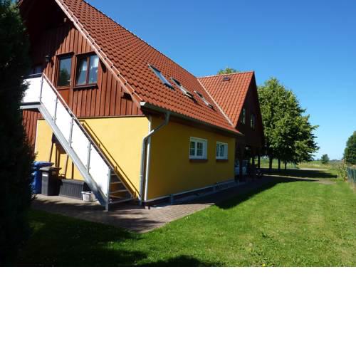 Beautiful Apartment near Forest in Ahrenshagen