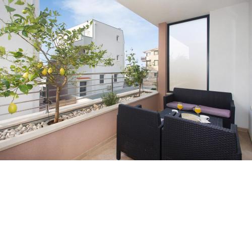 FAMILY APARTMENT IN MAKARSKA