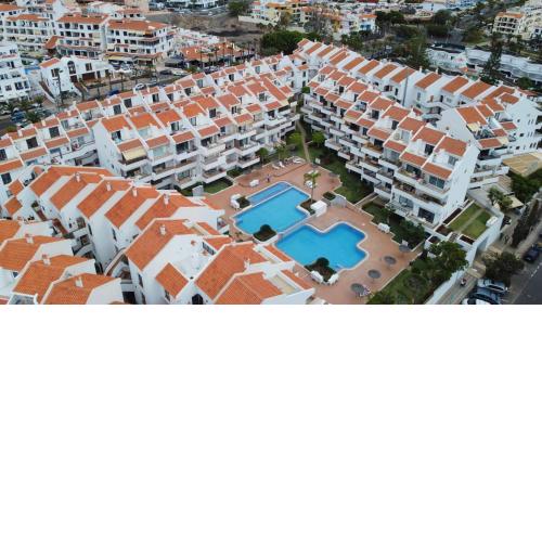 Family apartment, Wifi, shared pool in Los Cristianos