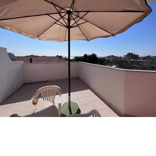 Family apartments with balcony D&A AE1590