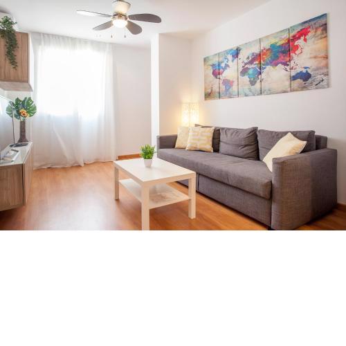 FAMILY FLAT CLOSE to the CENTER