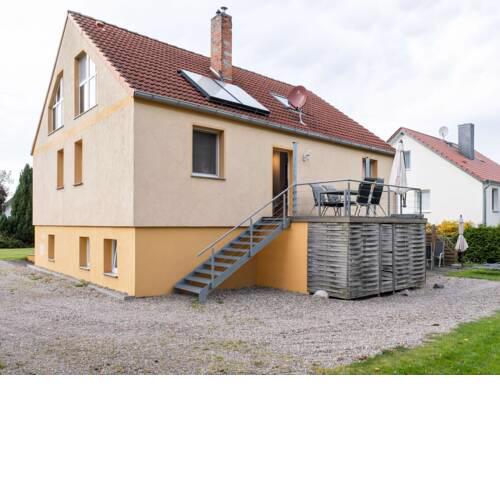 Family-friendly Apartment in Kalkhorst near Beach