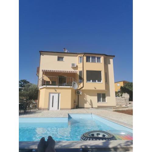 Family friendly apartments with a swimming pool Kastel, Central Istria - Sredisnja Istra - 21309