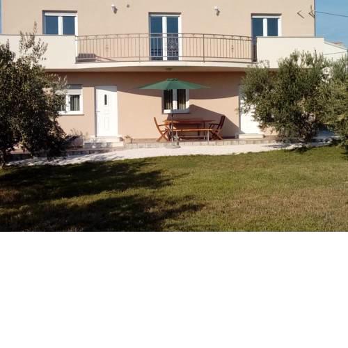 Family friendly apartments with a swimming pool Kastel Stafilic, Kastela - 12627
