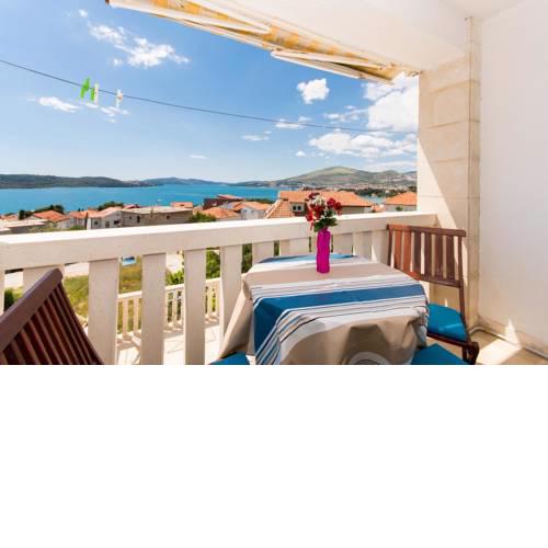 Family friendly apartments with a swimming pool Okrug Gornji, Ciovo - 16893