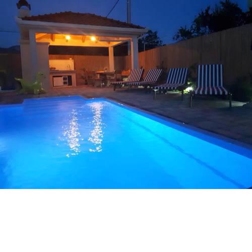 Family friendly house with a swimming pool Kastel Stari, Kastela - 15531