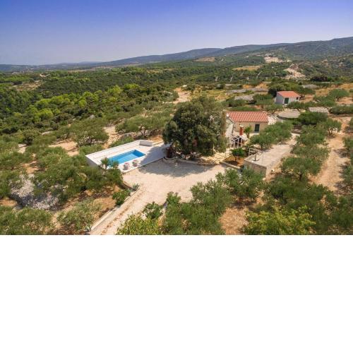 Family friendly house with a swimming pool Pucisca, Brac - 21243